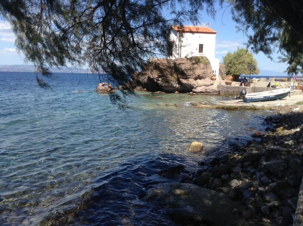 Rooms To Let To Kyma Skala Sikamineas Skala Sykamineas Bagian luar foto